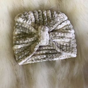 Velvet newborn beanie